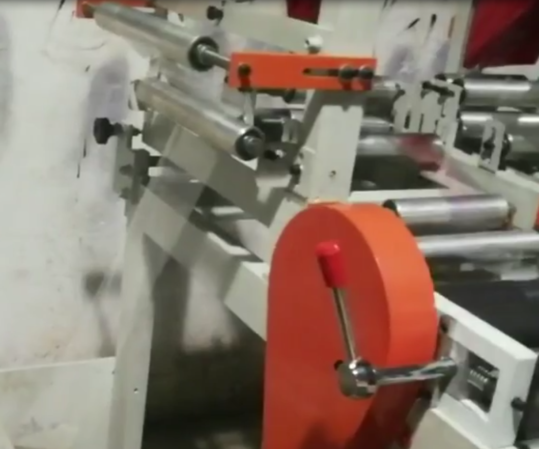 Double channel hot cutting bag making machine